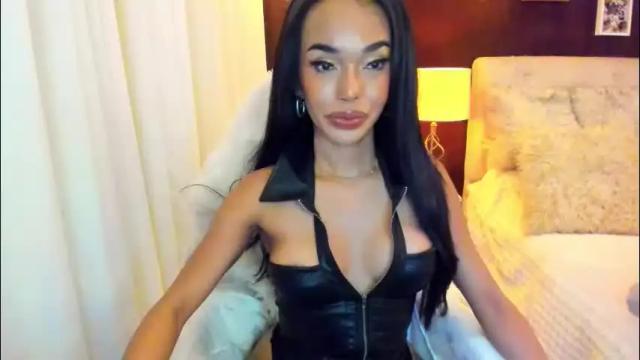 Image 7 of valeriadion Stream on Chaturbate on 2 months ago