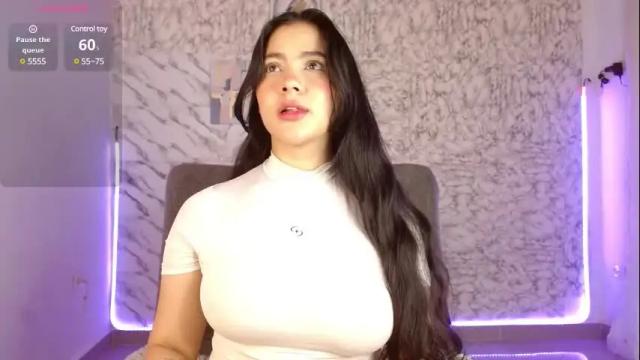 Image 4 of valeriadrems Stream on Chaturbate on 17 days ago