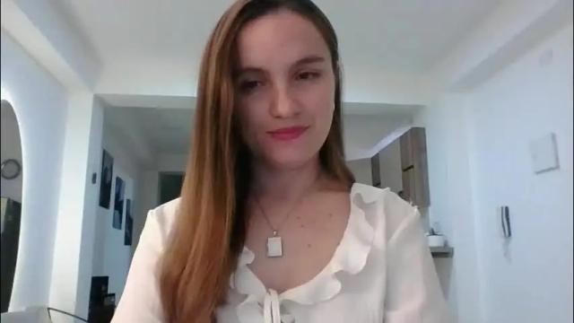 Image 3 of valeriafrannco Stream on Chaturbate on 11 days ago