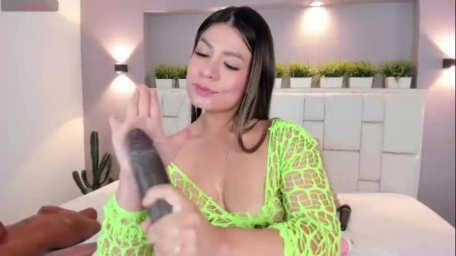 Image 7 of valeriagarciax Stream on Chaturbate on 7 days ago