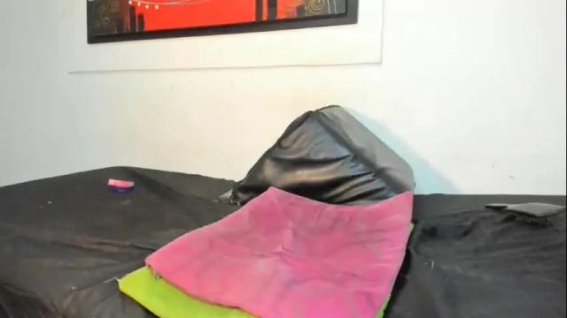 Image 4 of valeriapinkk Stream on Chaturbate on 2 months ago