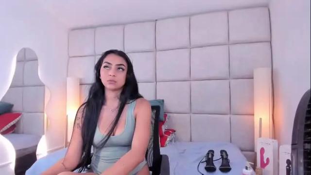 Image 4 of valeriaqueen8 Stream on Chaturbate on 1 month ago