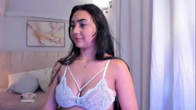 Image 7 of valeriaqueen8 Stream on Chaturbate on 8 days ago