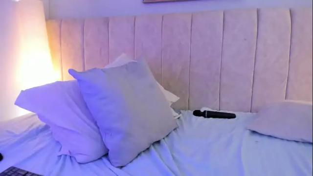Image 8 of valeriaqueen8 Stream on Chaturbate on 2 days ago