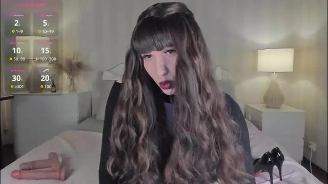 Image 2 of valeriasecret Stream on Chaturbate on 1 month ago