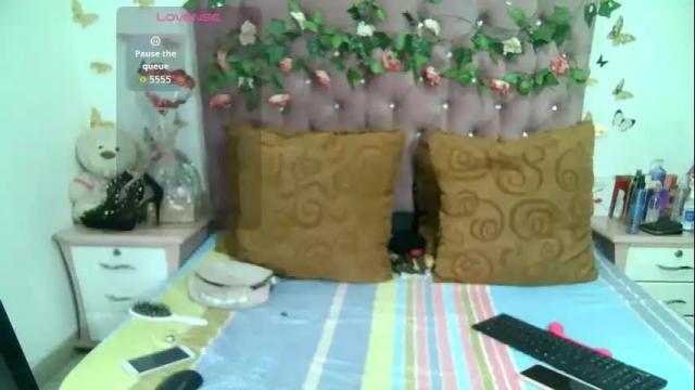 Image 8 of valeriatsx Stream on Chaturbate on 1 month ago