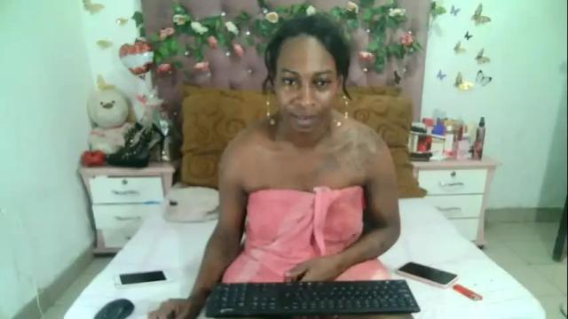 Image 8 of valeriatsx Stream on Chaturbate on 23 days ago