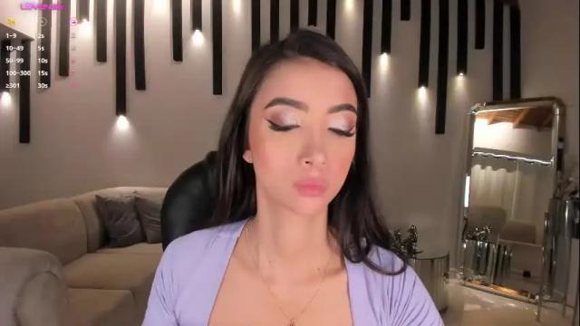 Image 11 of valeriavelvet Stream on Chaturbate on 1 month ago
