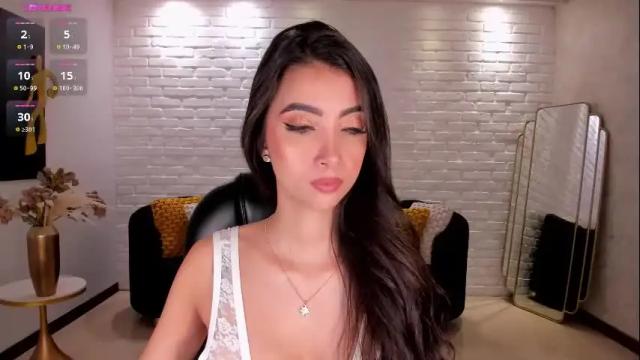 Image 10 of valeriavelvet Stream on Chaturbate on 17 days ago