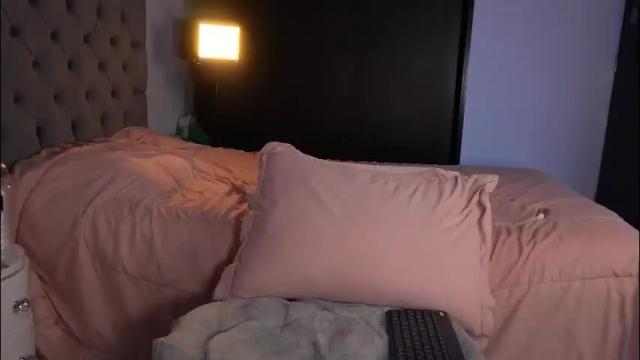 Image 10 of valerie07 Stream on Chaturbate on 1 month ago