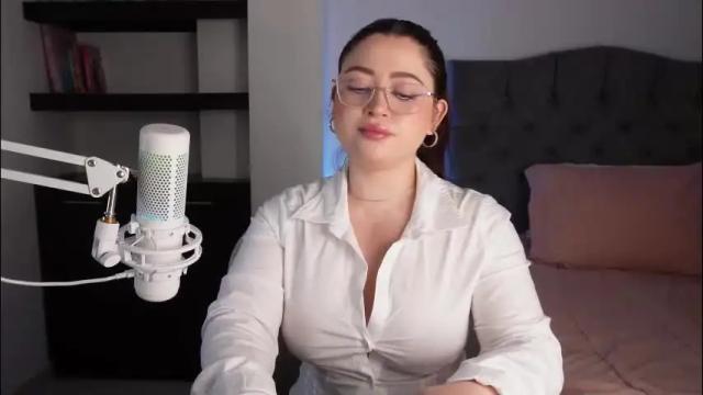 Image 6 of valerie07 Stream on Chaturbate on 10 days ago