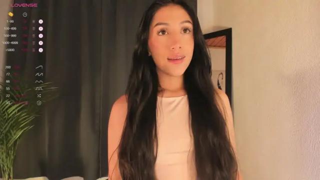 Image 11 of valerie__c Stream on Chaturbate on 13 months ago