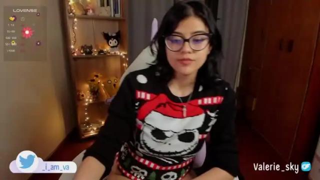 Image 2 of valerie__sky Stream on Chaturbate on 17 months ago