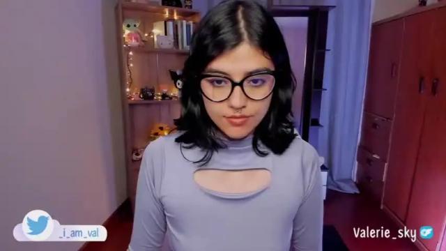 Image 3 of valerie__sky Stream on Chaturbate on 17 months ago
