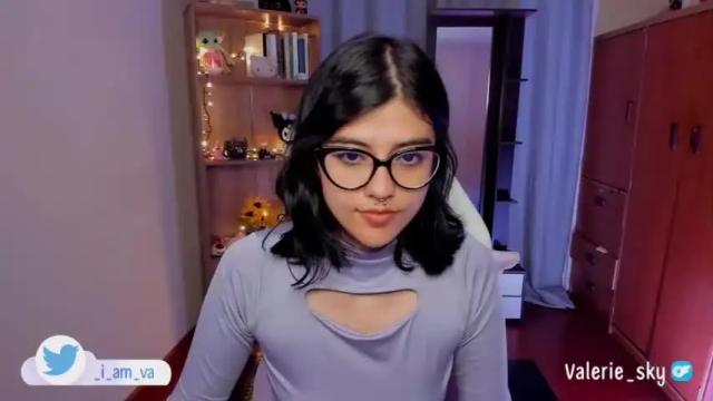 Image 4 of valerie__sky Stream on Chaturbate on 17 months ago