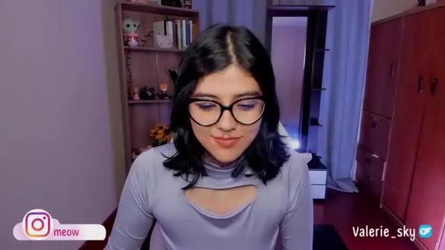 Image 6 of valerie__sky Stream on Chaturbate on 17 months ago