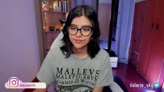 Image 6 of valerie__sky Stream on Chaturbate on 17 months ago