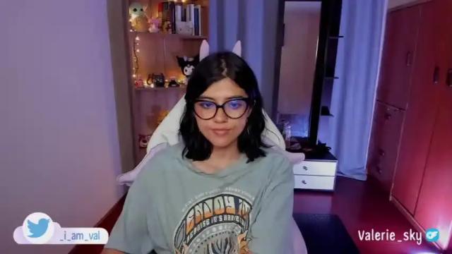 Image 11 of valerie__sky Stream on Chaturbate on 17 months ago