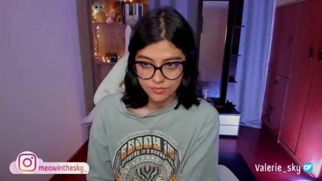 Image 8 of valerie__sky Stream on Chaturbate on 17 months ago