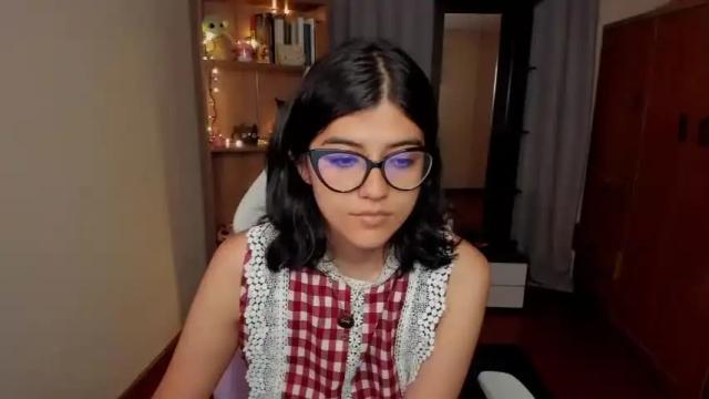 Image 7 of valerie__sky Stream on Chaturbate on 16 months ago