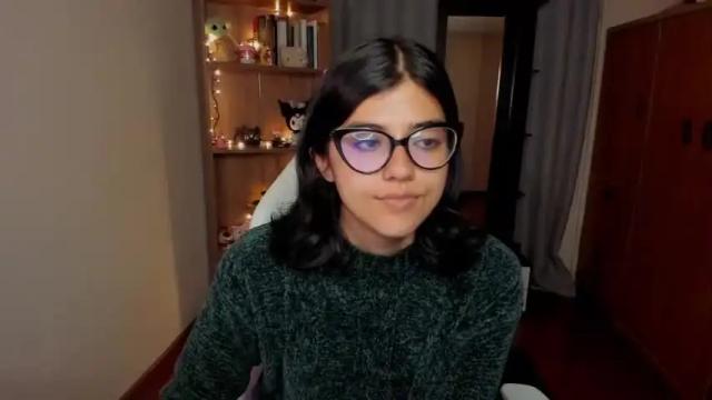 Image 2 of valerie__sky Stream on Chaturbate on 16 months ago
