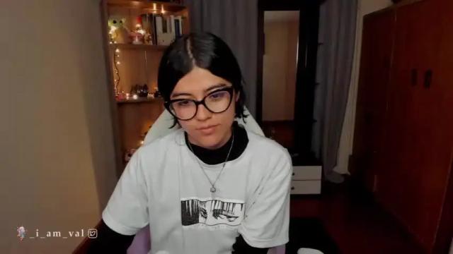 Image 2 of valerie__sky Stream on Chaturbate on 16 months ago