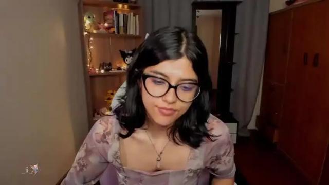 Image 10 of valerie__sky Stream on Chaturbate on 16 months ago