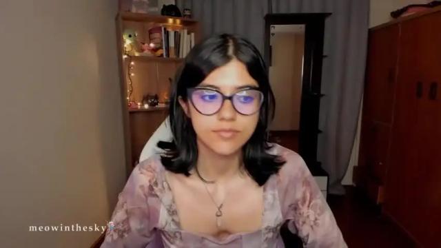Image 2 of valerie__sky Stream on Chaturbate on 16 months ago