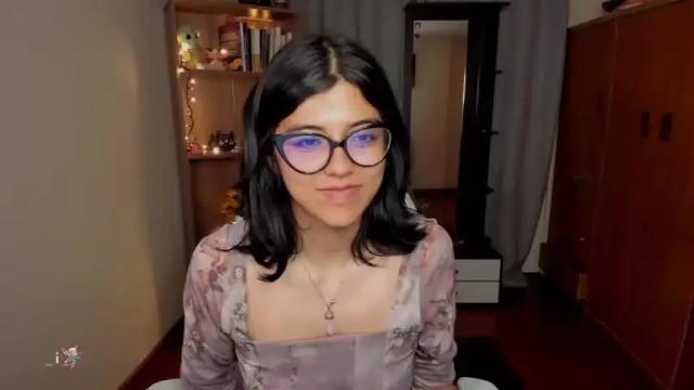 Image 8 of valerie__sky Stream on Chaturbate on 16 months ago