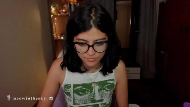 Image 2 of valerie__sky Stream on Chaturbate on 16 months ago