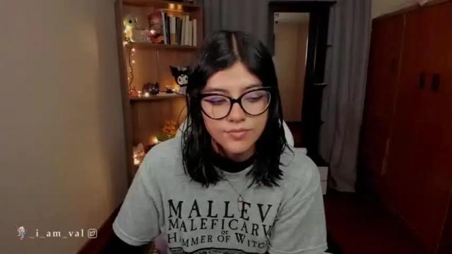 Image 6 of valerie__sky Stream on Chaturbate on 16 months ago