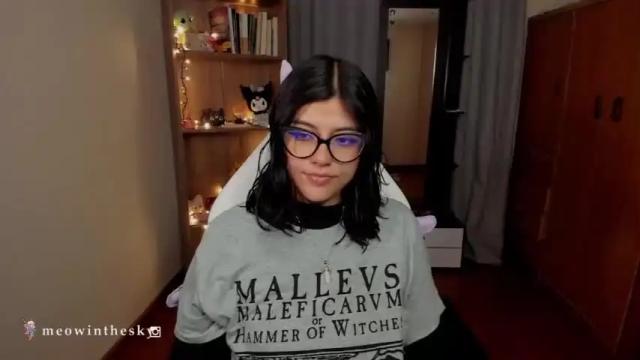 Image 7 of valerie__sky Stream on Chaturbate on 16 months ago