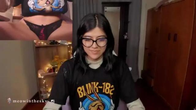 Image 11 of valerie__sky Stream on Chaturbate on 15 months ago
