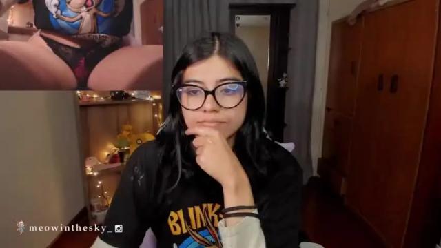 Image 7 of valerie__sky Stream on Chaturbate on 15 months ago