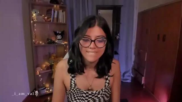 Image 11 of valerie__sky Stream on Chaturbate on 15 months ago