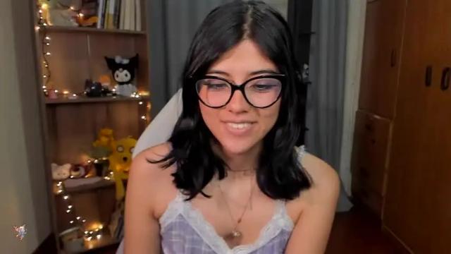 Image 11 of valerie__sky Stream on Chaturbate on 14 months ago