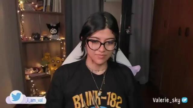 Image 10 of valerie__sky Stream on Chaturbate on 14 months ago