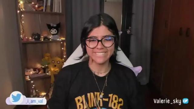 Image 11 of valerie__sky Stream on Chaturbate on 14 months ago