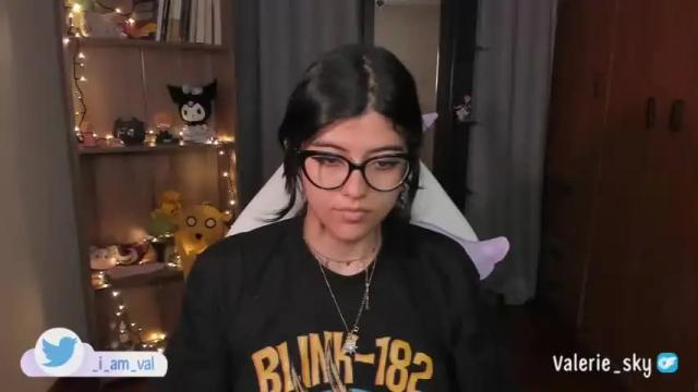 Image 8 of valerie__sky Stream on Chaturbate on 14 months ago