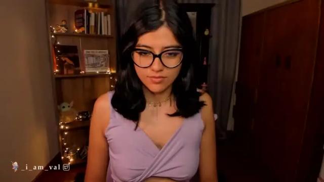 Image 2 of valerie__sky Stream on Chaturbate on 14 months ago