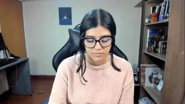 Image 4 of valerie__sky Stream on Chaturbate on 1 month ago
