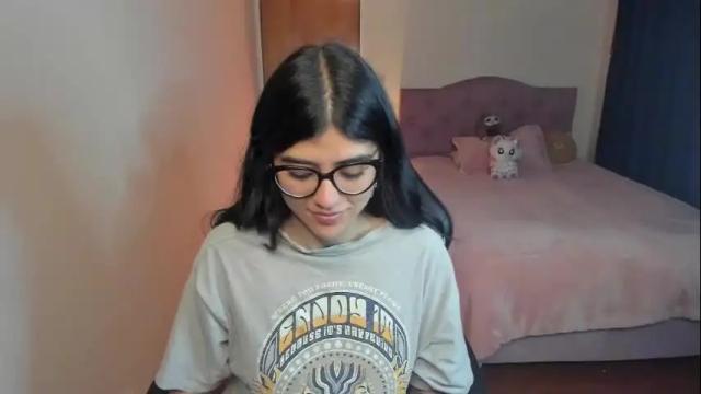 Image 2 of valerie__sky Stream on Chaturbate on 1 month ago