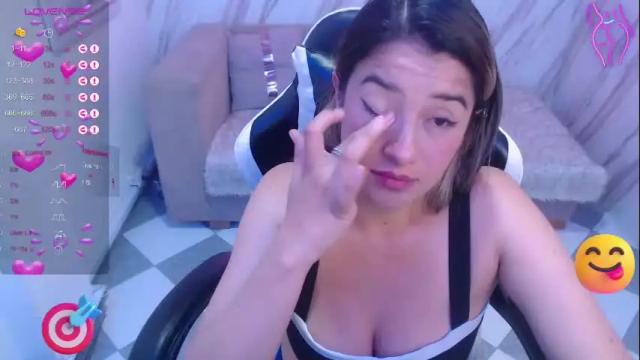 Image 4 of valerie_b Stream on Chaturbate on 2 months ago
