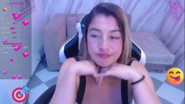 Image 8 of valerie_b Stream on Chaturbate on 2 months ago