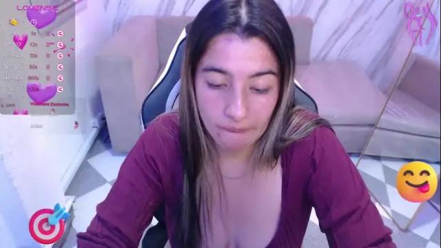 Image 10 of valerie_b Stream on Chaturbate on 19 days ago