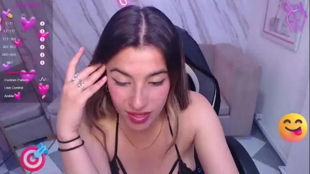 Image 2 of valerie_b Stream on Chaturbate on 8 days ago