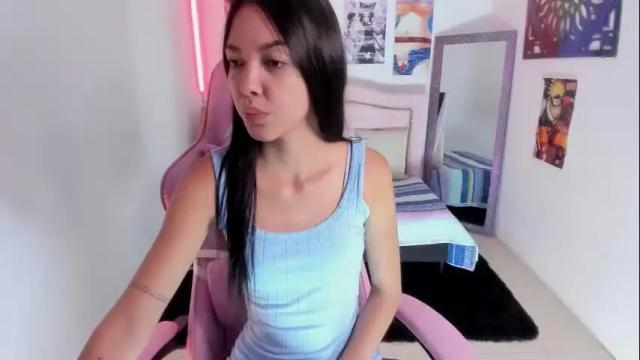 Image 3 of valerie_fox18 Stream on Chaturbate on 1 month ago