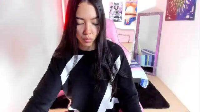 Image 12 of valerie_fox18 Stream on Chaturbate on 1 month ago