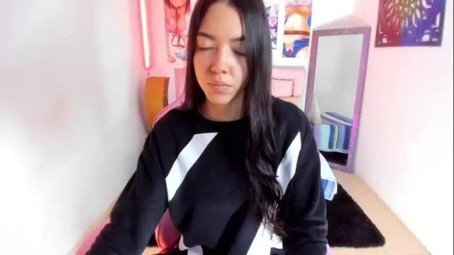 Image 6 of valerie_fox18 Stream on Chaturbate on 1 month ago
