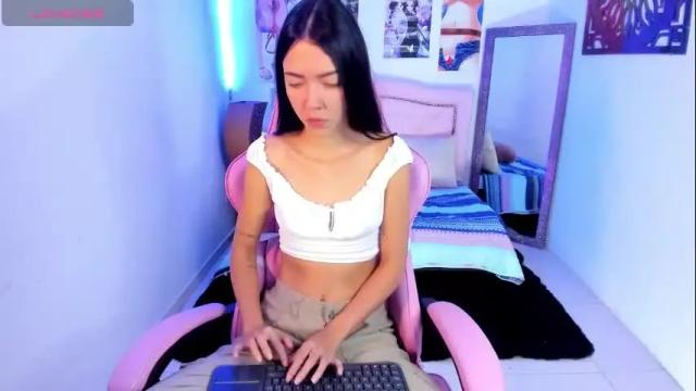 Image 4 of valerie_fox18 Stream on Chaturbate on 28 days ago